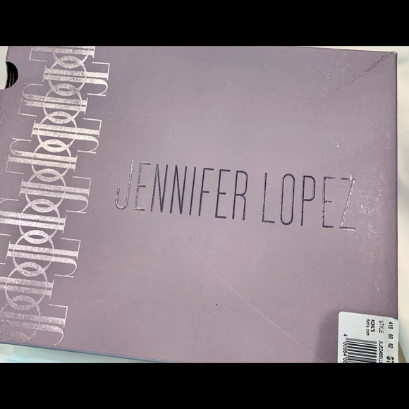 New with box Satin Peep Toe pumps - Picture 4 of 10